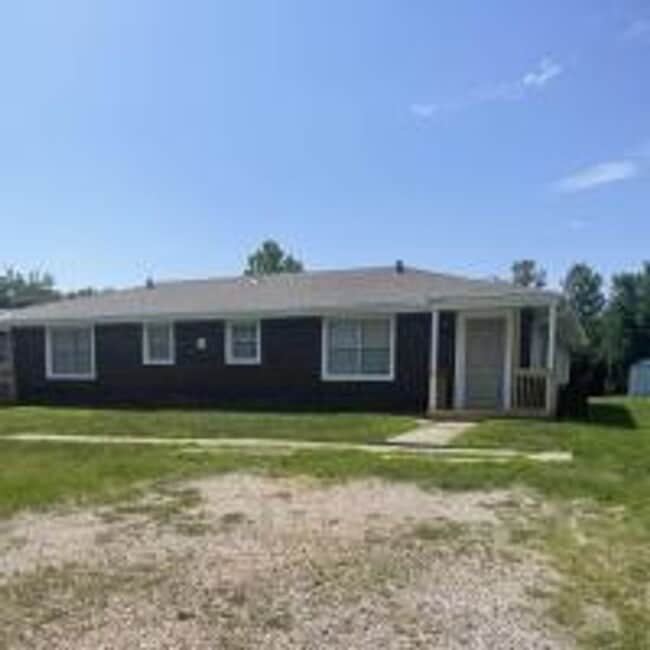 Building Photo - 26 SE 250th Rd