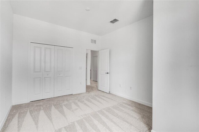 Building Photo - 15172 Sunny Day Dr