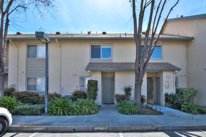 Building Photo - 1068 Summerplace Dr