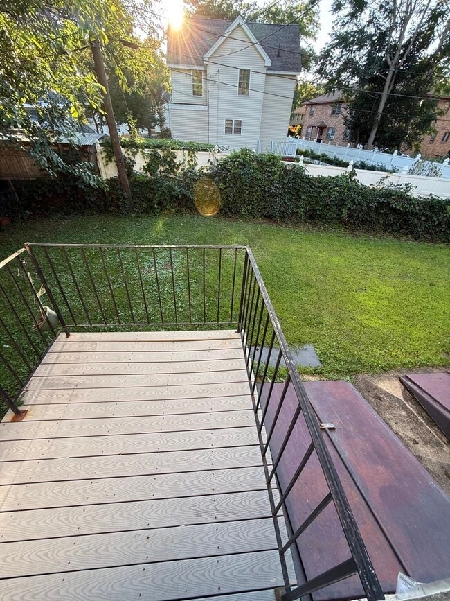 Building Photo - 11 Brownell Cir