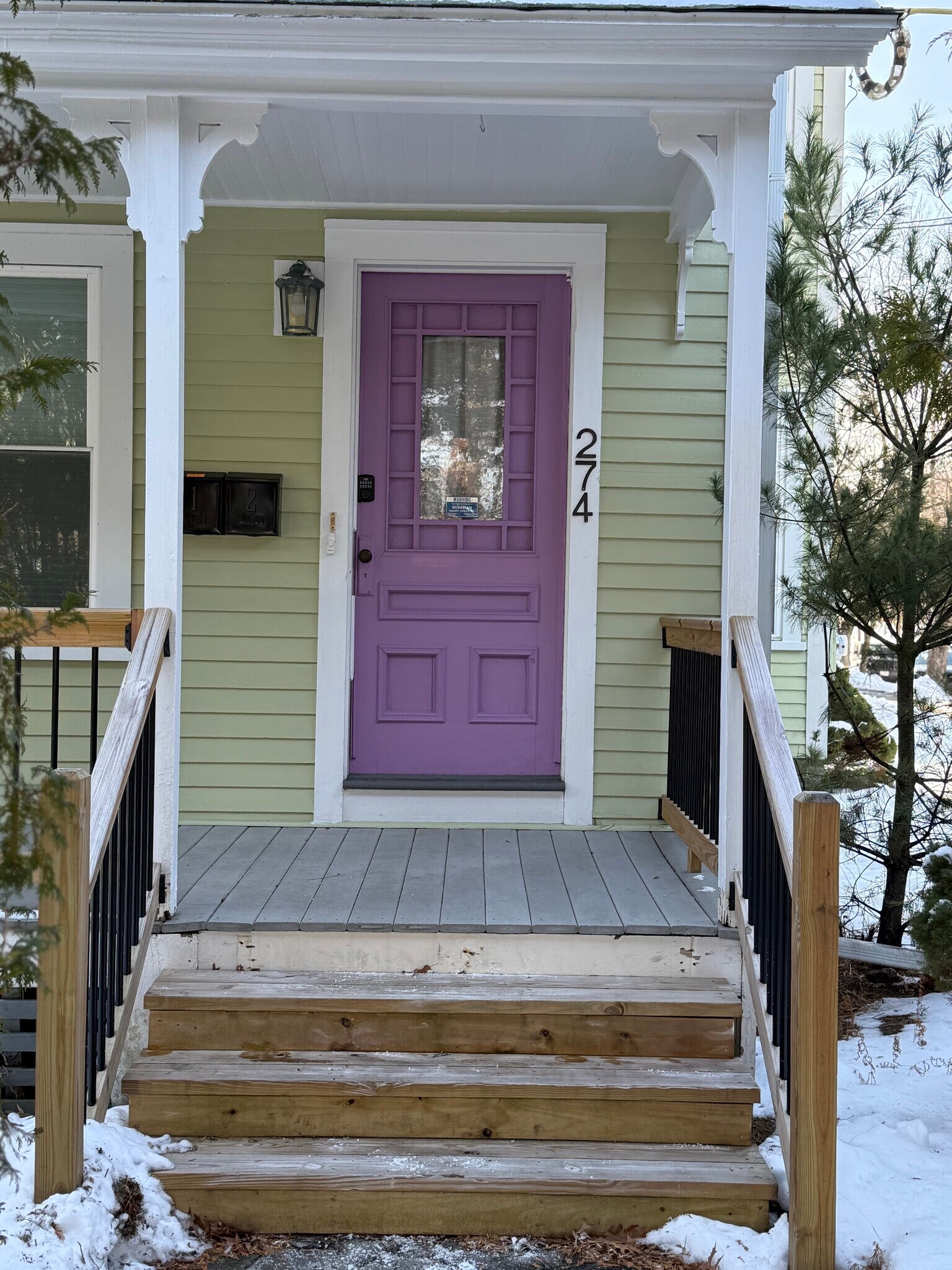 Building Front Entry - 274 Prospect St