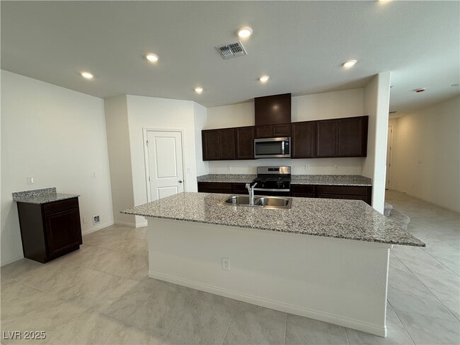 Building Photo - 9097 Vesey Ave