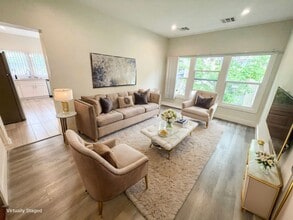 Building Photo - ***1 Bed 1 Bath apartment in the most desirable part of Pasadena***