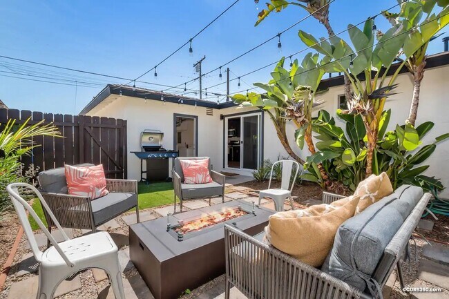 Building Photo - Beautiful 3 Bed/2 Bath Home in heart of Hi...
