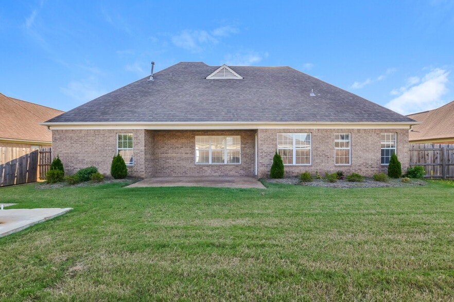 Building Photo - 4868 Harvest Park Dr