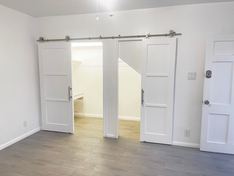 Office Option - View from Living Room into office nook - 128 Elm Ave