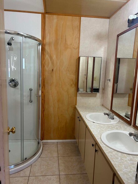 Building Photo - 26030 San Quintin Rd