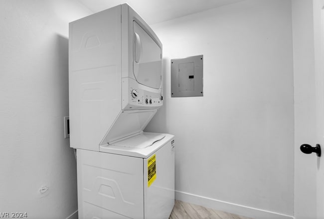 Building Photo - 7189 S Durango Dr