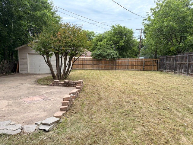 Backyard - 1612 Elizabeth Blvd
