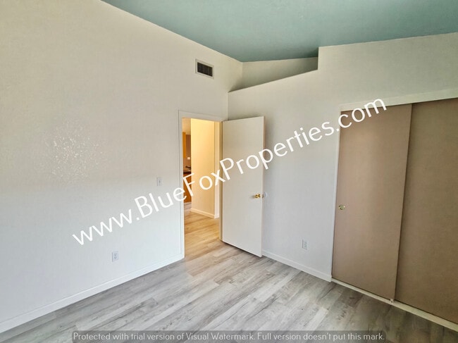 Building Photo - 5524 W Guild Springs St