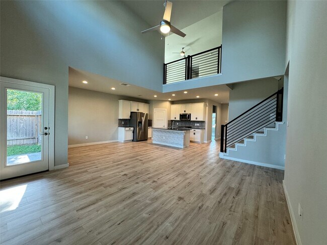 Building Photo - 10213 Prairie Creek Ln