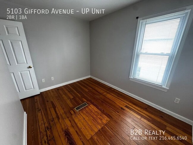 Building Photo - 5103 Gifford Ave