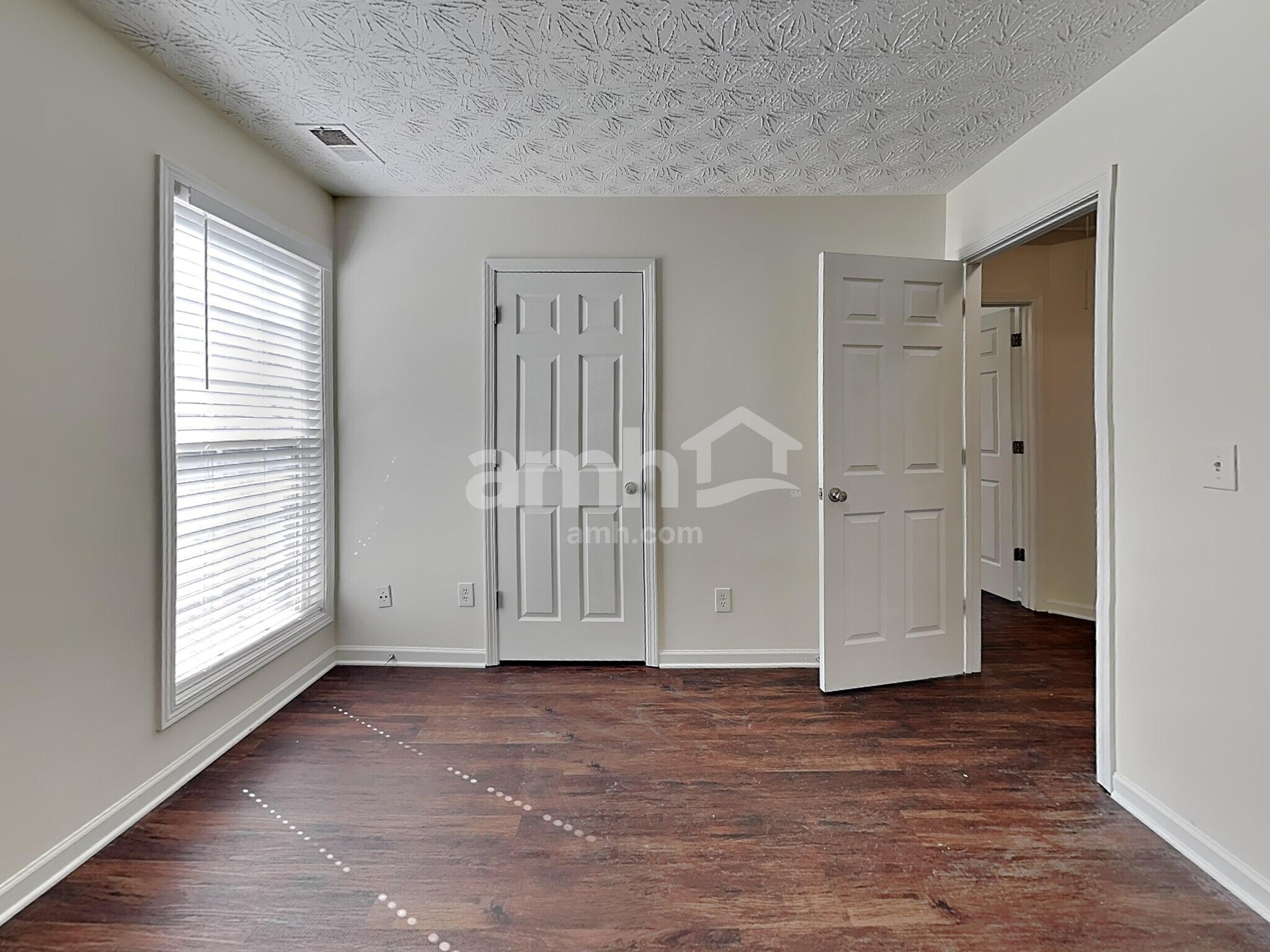 Building Photo - 104 Arbor Creek Way
