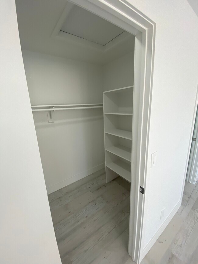 Building Photo - 9653 S 44th St