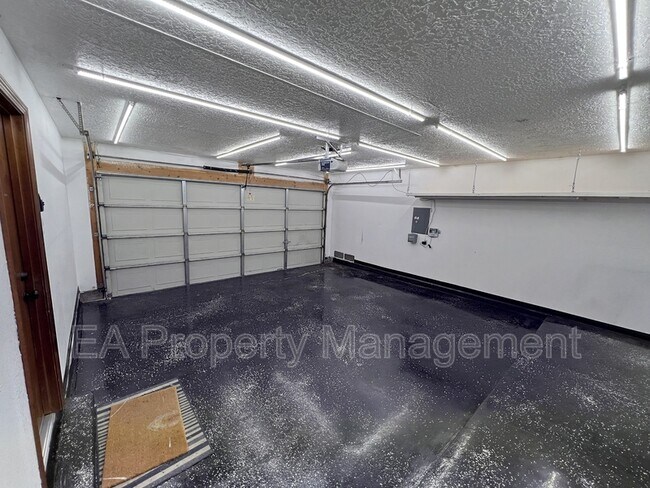Building Photo - 8016 Lynnhaven Pl NW