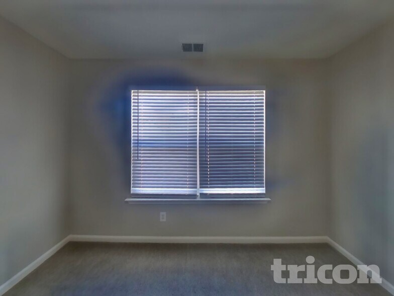 Building Photo - 355 Meadow Vista Ln