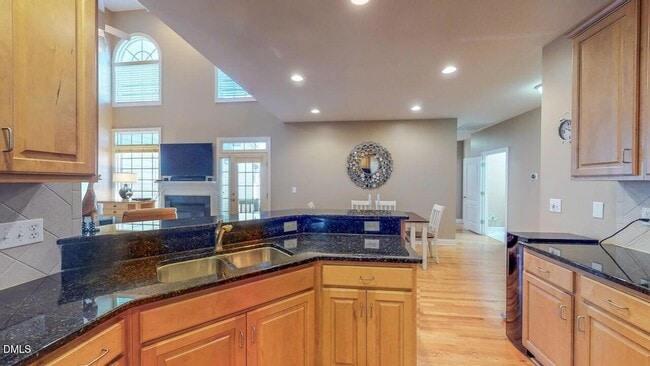 Building Photo - 401 Waverly Hills Dr