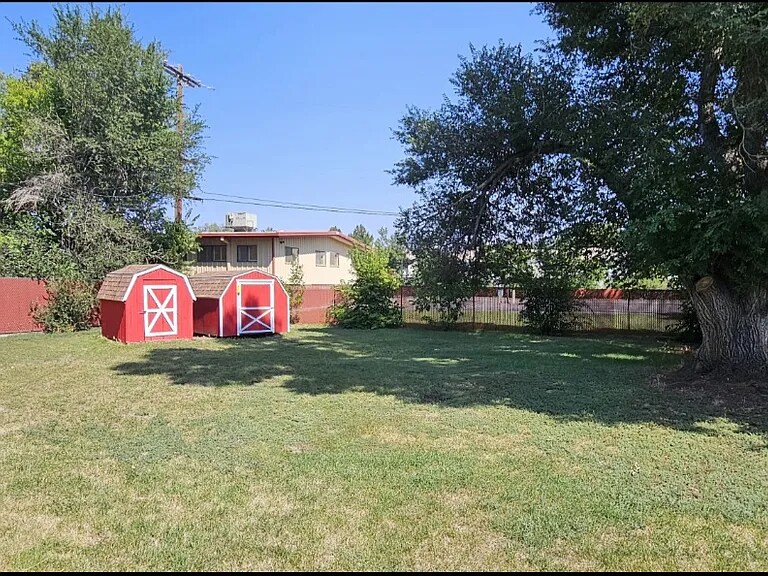 Building Photo - 1360 Otis St