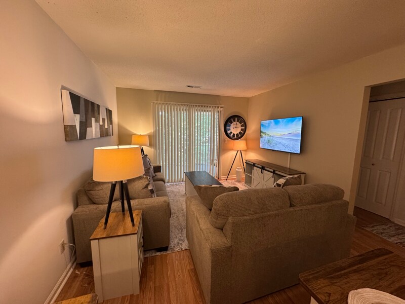 Building Photo - 2724 S 17th St