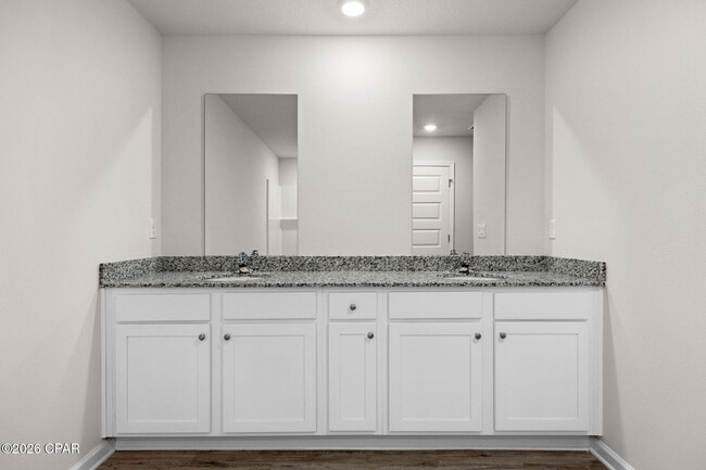 Building Photo - 7337 Morningside Dr