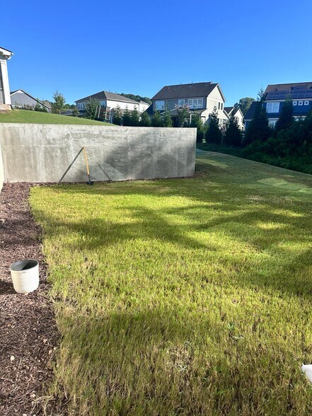 Building Photo - 113 Crested Coral Dr