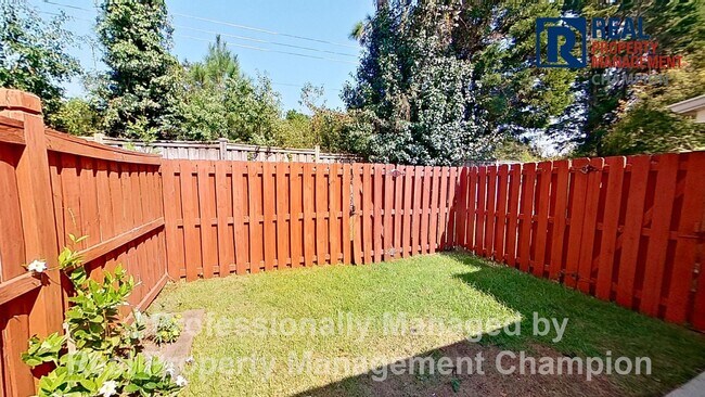 Building Photo - 3825 Mayfield Ct