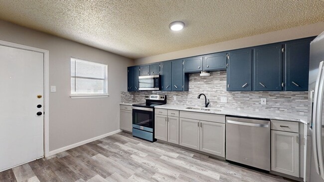 Building Photo - REMODELED DUPLEX IN HARKER HEIGHTS