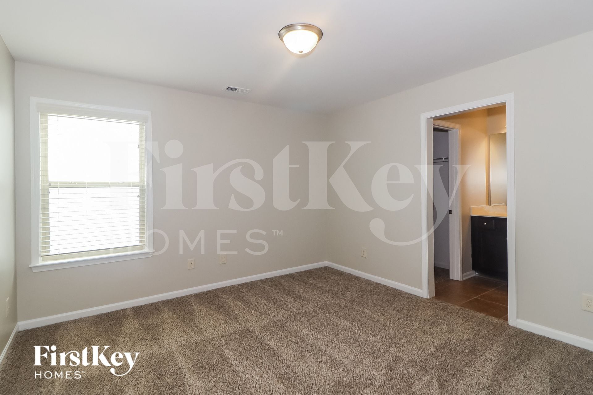 Building Photo - 286 S Village Square