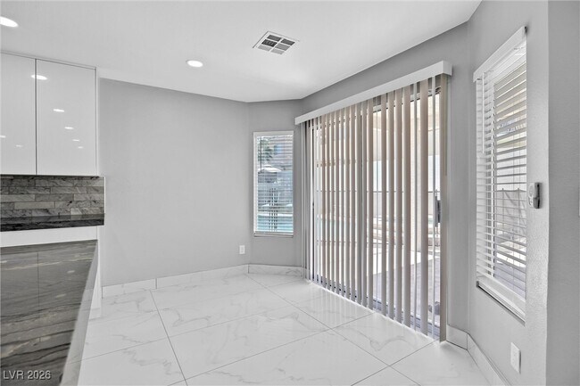 Building Photo - 265 Via Malorca St