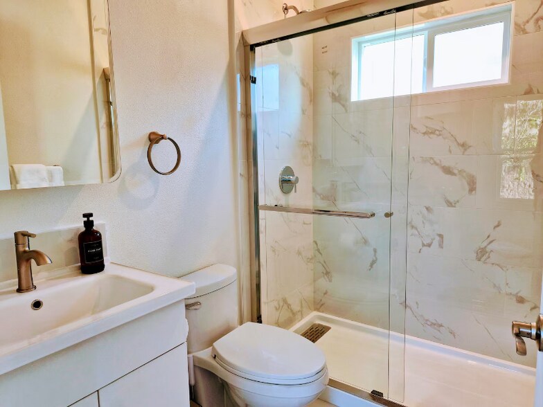 Building Photo - 1567 Rebel Way