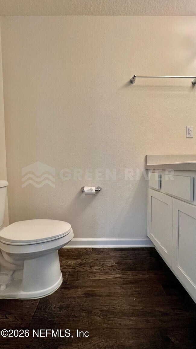 Building Photo - 294 Aralia Ln