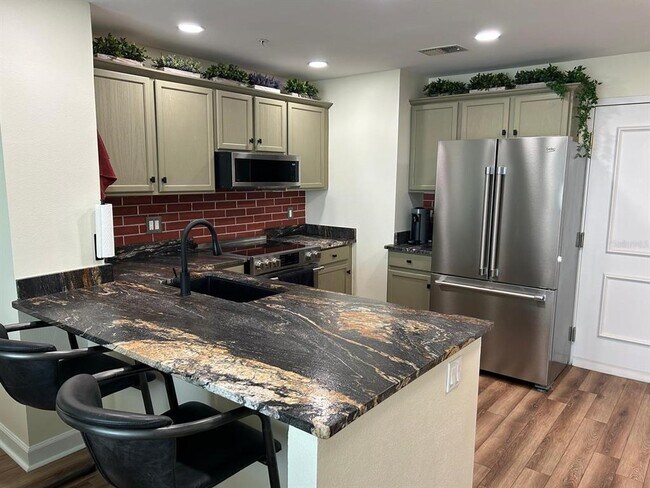 Building Photo - 345 Bayshore Blvd