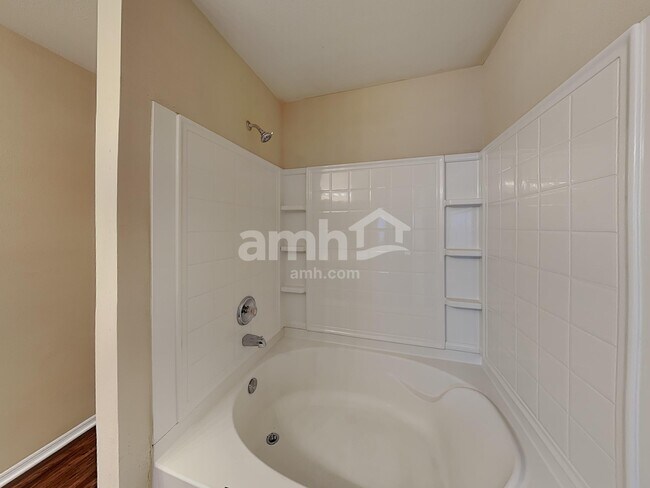 Building Photo - 2050 Harcourt Pl