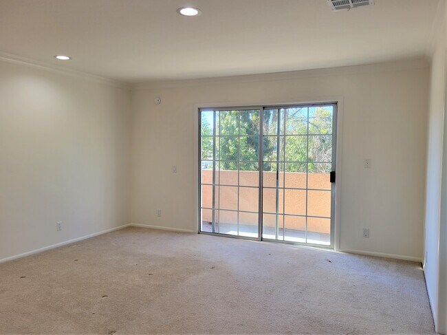 Master Bedroom - 19250 W Oxnard St