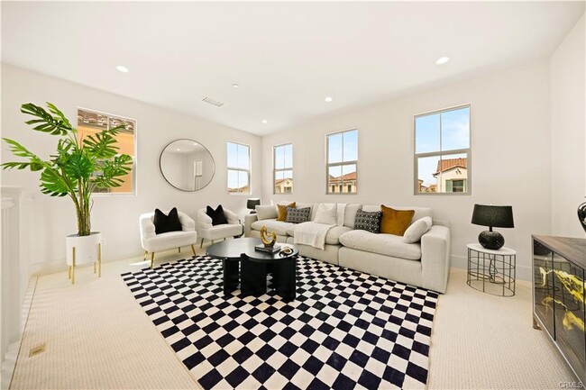 Building Photo - 128 Mossvine