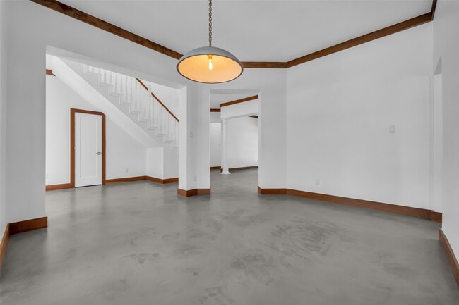 Building Photo - 106 N Floral Leaf Cir