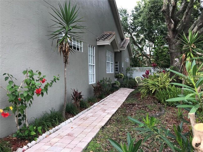 Building Photo - 1717 Arabian Ln