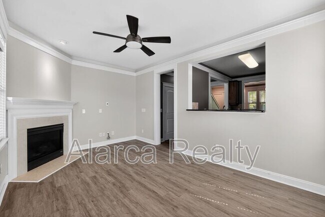 Building Photo - 330 Davidson Gateway Dr