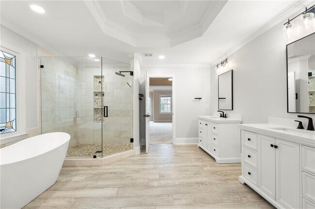 Building Photo - 870 Longstone Landing