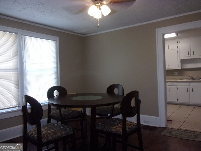 Building Photo - 587 Hope St SW