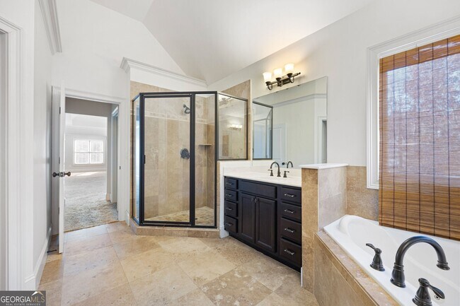 Building Photo - 215 Arthur Hills Dr