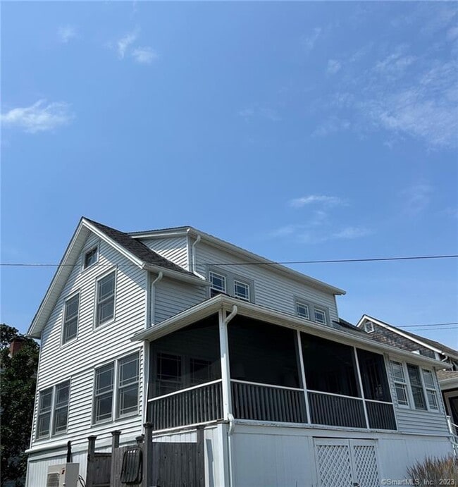 Building Photo - 70 Langworthy Ave