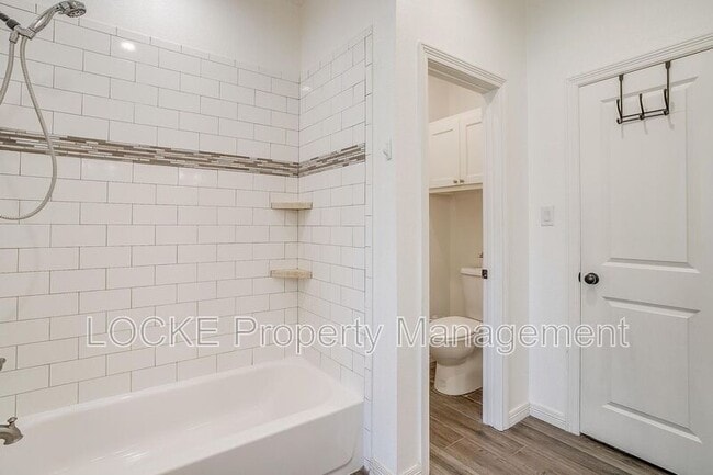 Building Photo - 5100 Curzon Ave