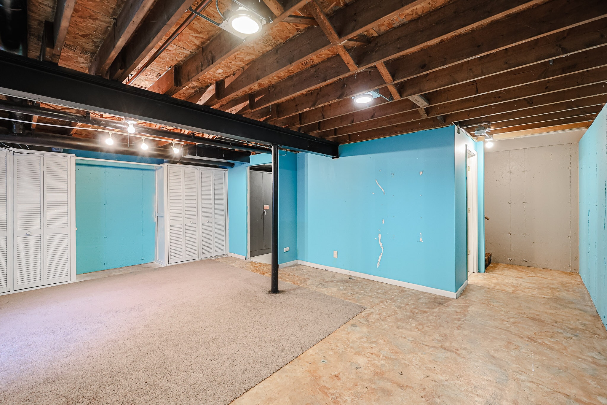 Building Photo - 607 Fox Ridge Dr
