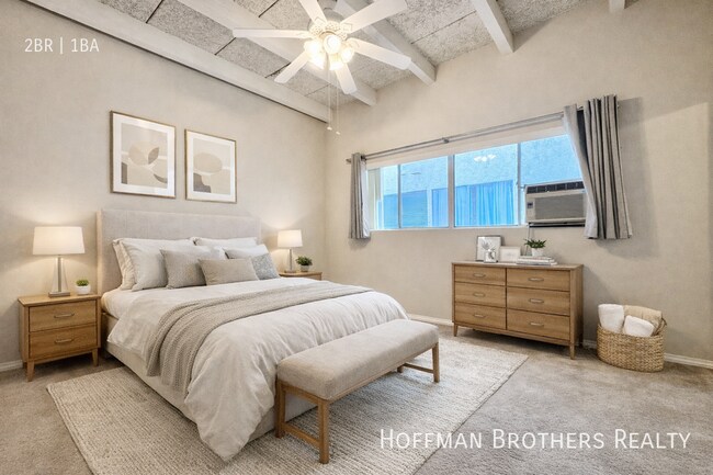 Building Photo - 4840 Van Noord Ave