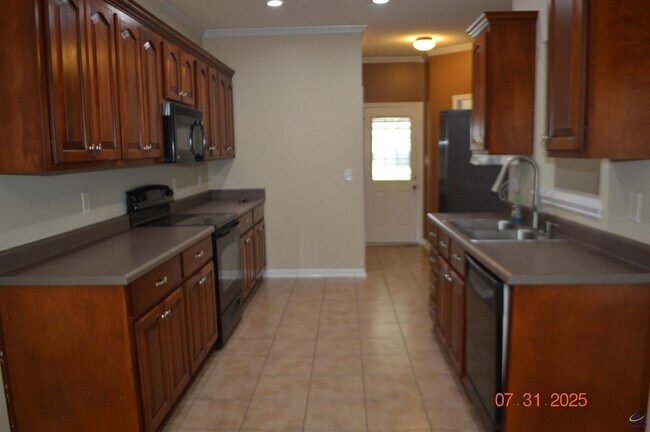 Building Photo - 206 Arelia Dr