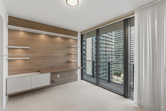 Building Photo - 1000 Brickell Plaza