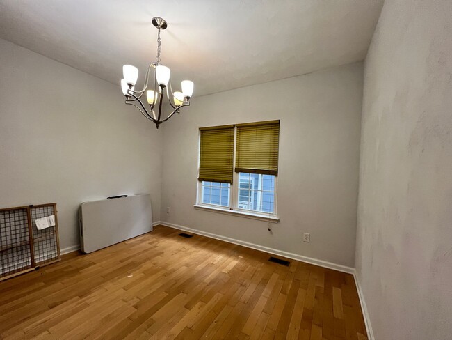Building Photo - 4 bedroom home in Oceanview, Norfolk