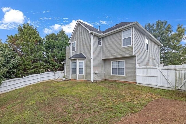 Building Photo - 601 Jeans Cir