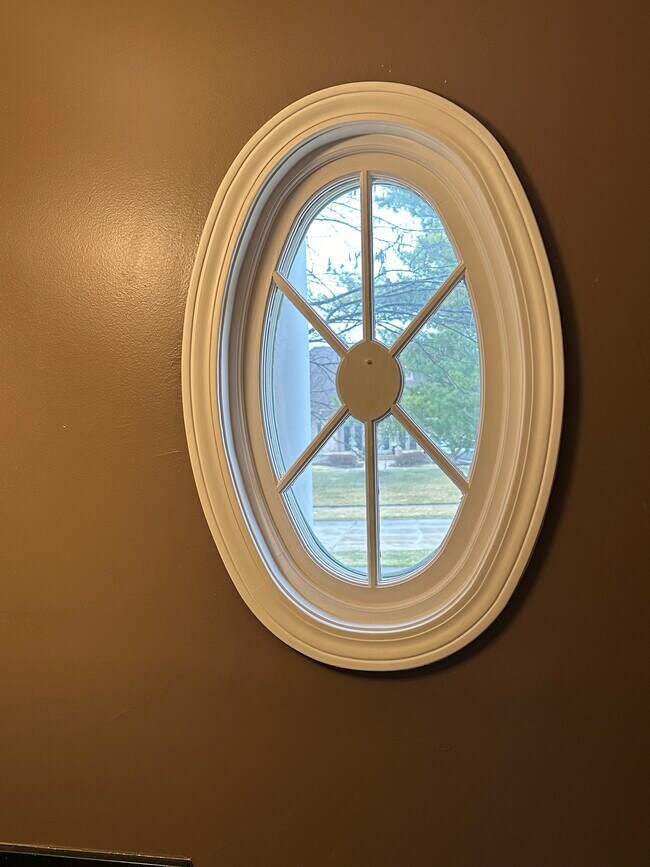 Building Photo - 4866 Riverchase Dr